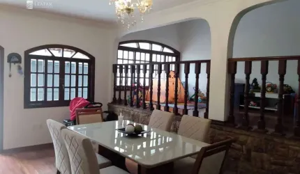 Casa para venda em Jardim Universo de 300.00m² com 3 Quartos, 3 Suites e 6 Garagens