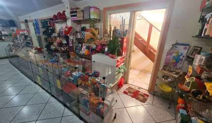 Casa para venda em Cecap de 180.00m² com 2 Quartos e 2 Garagens
