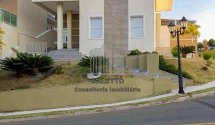 Casa para venda em Nações de 414.00m² com 3 Quartos, 3 Suites e 4 Garagens