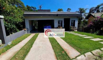 Casa de Condomínio para venda em Granja Viana de 240.00m² com 4 Quartos, 4 Suites e 4 Garagens