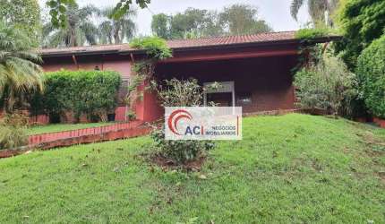 Casa de Condomínio para venda em Granja Viana de 235.00m² com 3 Quartos, 1 Suite e 4 Garagens