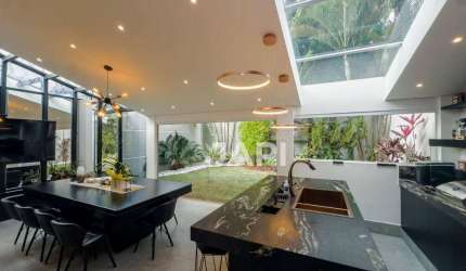 Casa de Condomínio para venda em Medeiros de 173.00m² com 4 Quartos, 1 Suite e 4 Garagens