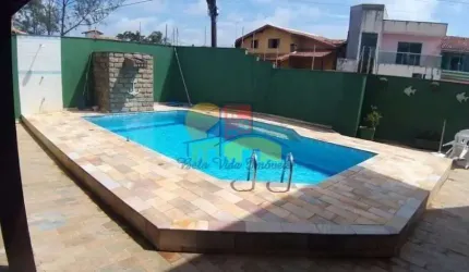 Sobrado para venda em Itanhaém de 205.00m² com 3 Quartos, 1 Suite e 3 Garagens