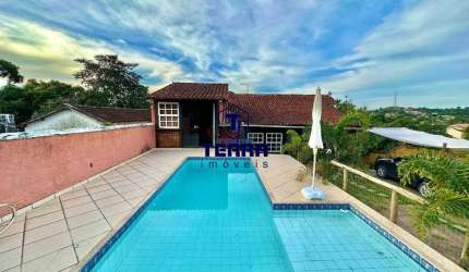 Casa para venda em Mata Paca de 330.00m² com 3 Quartos, 1 Suite e 4 Garagens