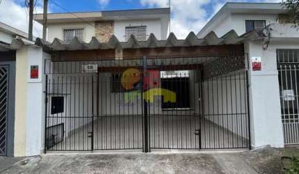 Sobrado para alugar em Santa Maria de 177.00m² com 3 Quartos, 1 Suite e 2 Garagens