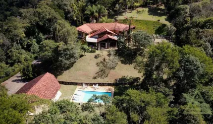 Casa de Condomínio para venda em Cuiabá de 290.00m² com 5 Quartos, 3 Suites e 5 Garagens