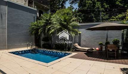 Casa para venda em Tremembé de 400.00m² com 3 Quartos, 3 Suites e 7 Garagens
