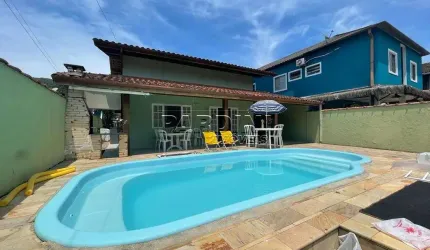 Casa para venda em Praia Do Lázaro de 200.00m² com 5 Quartos, 5 Suites e 2 Garagens