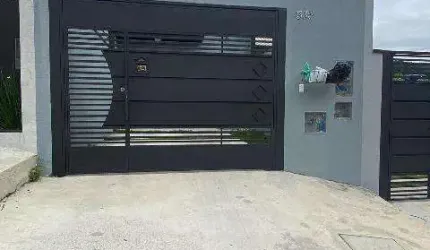 Casa para venda em Vila São Paulo de 80.00m² com 2 Quartos, 1 Suite e 2 Garagens