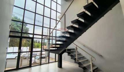 Sala Comercial para venda em Centro de 194.00m² com 1 Garagem