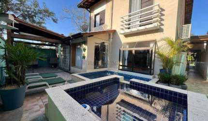Casa de Condomínio para venda em Jardim Colibri de 190.00m² com 3 Quartos, 3 Suites e 4 Garagens