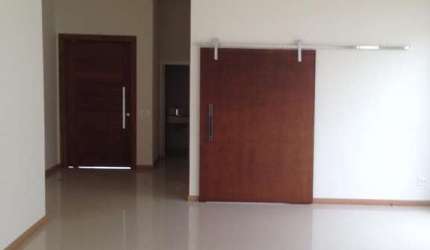 Casa de Condomínio para alugar em Parque Residencial Damha V de 300.00m² com 4 Quartos, 3 Suites e 4 Garagens