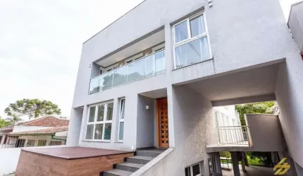 Sobrado para alugar em Alto Da Rua Xv de 390.00m² com 3 Quartos, 3 Suites e 8 Garagens