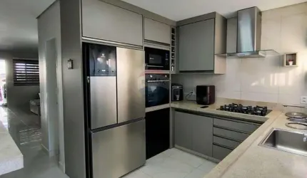 Casa para venda em Jardim Julieta de 208.00m² com 3 Quartos, 1 Suite e 6 Garagens