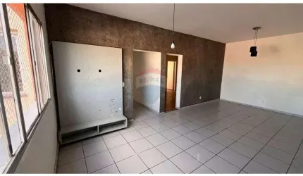 Apartamento para alugar em Centro de 93.00m² com 3 Quartos e 1 Garagem