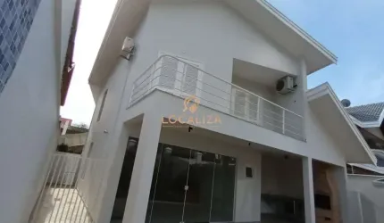 Casa para alugar em Condomínio Sunset Park de 360.00m² com 4 Quartos, 2 Suites e 2 Garagens