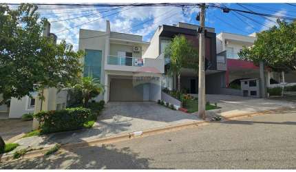 Casa de Condomínio para venda em Wanel Ville de 176.00m² com 3 Quartos, 1 Suite e 4 Garagens
