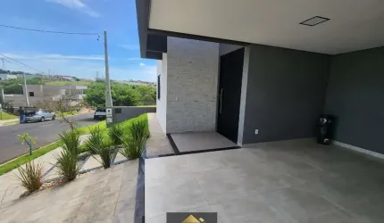 Casa de Condomínio para venda em Jardim Santa Maria de 190.00m² com 3 Quartos, 1 Suite e 2 Garagens