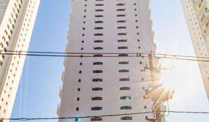 Apartamento para venda em Real Parque de 211.00m² com 4 Quartos, 3 Suites e 4 Garagens