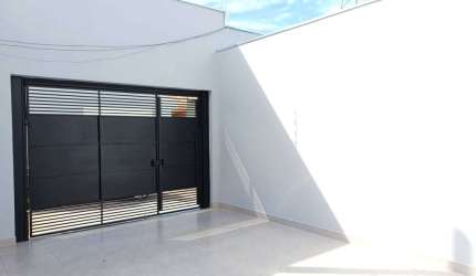 Casa para venda em Residencial Ouro Verde de 100.00m² com 2 Quartos, 1 Suite e 2 Garagens