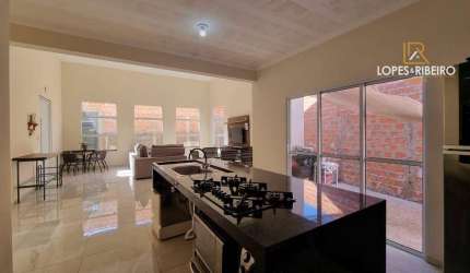 Casa para venda em Villas Paraiso de 320.00m² com 3 Quartos, 1 Suite e 2 Garagens
