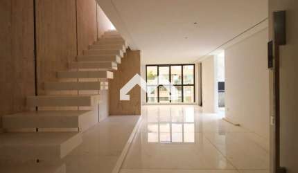 Cobertura para venda em Savassi de 214.00m² com 3 Quartos, 3 Suites e 3 Garagens