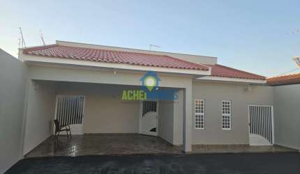 Casa para venda em Ipanema de 200.00m² com 3 Quartos, 1 Suite e 5 Garagens