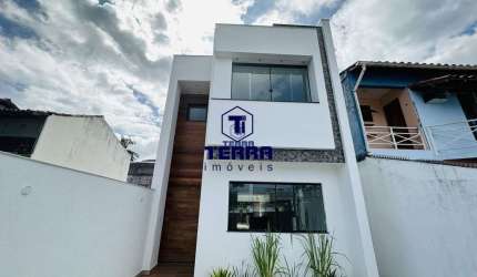 Casa para venda em Piratininga de 140.00m² com 4 Quartos, 3 Suites e 2 Garagens