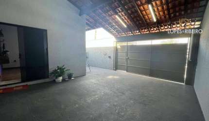 Casa para venda em Residencial Cedro de 212.00m² com 4 Quartos, 1 Suite e 2 Garagens