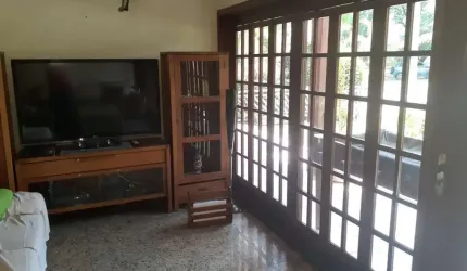 Casa de Condomínio para venda em Campo Grande de 365.00m² com 5 Quartos, 2 Suites e 2 Garagens