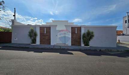 Casa para venda em Vila Santa Clara de 167.27m² com 3 Quartos, 1 Suite e 3 Garagens