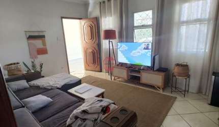 Casa para venda em Jardim Cica de 280.00m² com 3 Quartos, 1 Suite e 3 Garagens