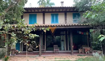 Casa para venda em Vila Appia Antica de 400.00m² com 4 Quartos, 2 Suites e 2 Garagens