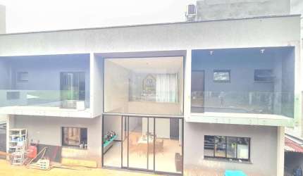 Casa de Condomínio para alugar em Jardim São Pedro de 345.00m² com 4 Quartos, 4 Suites e 2 Garagens