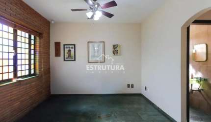 Casa para venda em Vila Operária de 225.00m² com 4 Quartos, 1 Suite e 4 Garagens