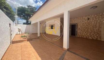 Casa para alugar em Jardim Maracanã de 350.00m² com 3 Quartos, 1 Suite e 2 Garagens