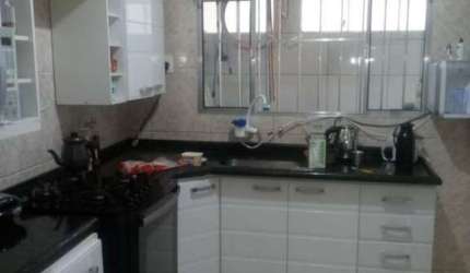 Casa para venda em Parque Residencial Califórnia de 126.00m² com 3 Quartos, 1 Suite e 4 Garagens