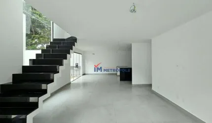 Casa para venda em Freguesia (jacarepaguá) de 150.00m² com 4 Quartos, 1 Suite e 2 Garagens