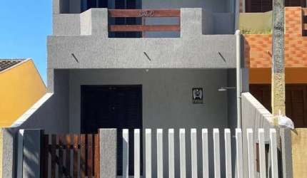 Sobrado para venda em Matinhos de 82.00m² com 2 Quartos e 1 Garagem