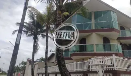 Casa para venda em Matinhos de 312.00m² com 4 Quartos, 2 Suites e 6 Garagens