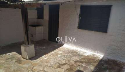 Casa para alugar em Jardim Santa Catarina de 40.00m² com 1 Quarto