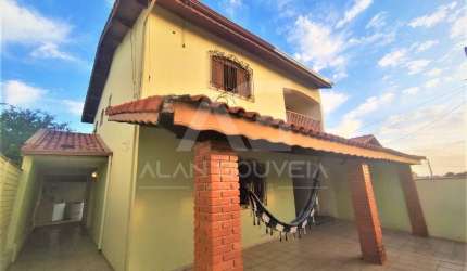 Casa para venda em Residencial Esplanada de 250.00m² com 3 Quartos, 1 Suite e 2 Garagens