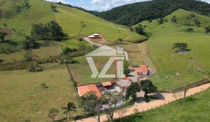 Fazenda / Sítio para venda em Paraibuna de 144000.00m² com 5 Quartos e 4 Suites