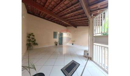 Casa para venda em Cidade Jardim de 129.80m² com 2 Quartos e 2 Garagens