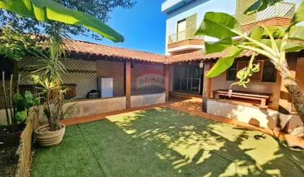 Casa para venda em Parque Dos Bandeirantes de 256.00m² com 5 Quartos, 2 Suites e 4 Garagens