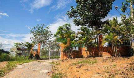 Chácara para venda e aluguel em Éden de 216.00m² com 5 Quartos, 2 Suites e 4 Garagens