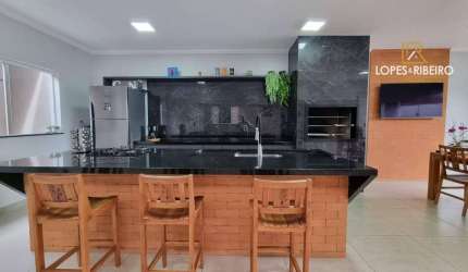 Casa para venda em Chácara Dos Pinheiros de 150.00m² com 2 Quartos, 1 Suite e 4 Garagens