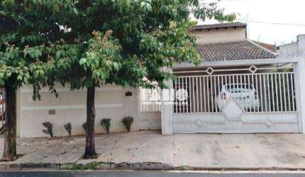 Casa para venda em Jardim Astúrias de 200.00m² com 2 Quartos, 1 Suite e 2 Garagens