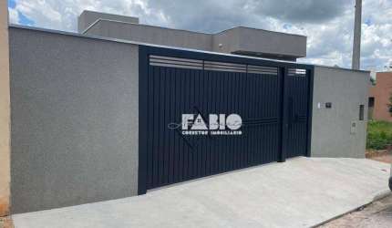 Casa para venda em Parque Dos Ipês de 80.00m² com 2 Quartos, 1 Suite e 2 Garagens