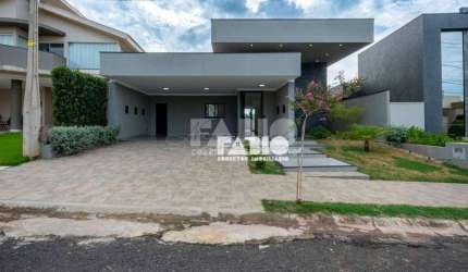Casa para venda em Terravista Residence Club de 190.00m² com 3 Quartos, 1 Suite e 4 Garagens